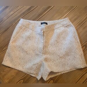 Verty Beige & White Paisley 2" Inseam Shorts